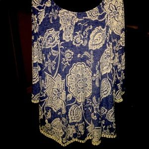 Women’s XL SJS Denim Look With Flowers Top.. NWOT